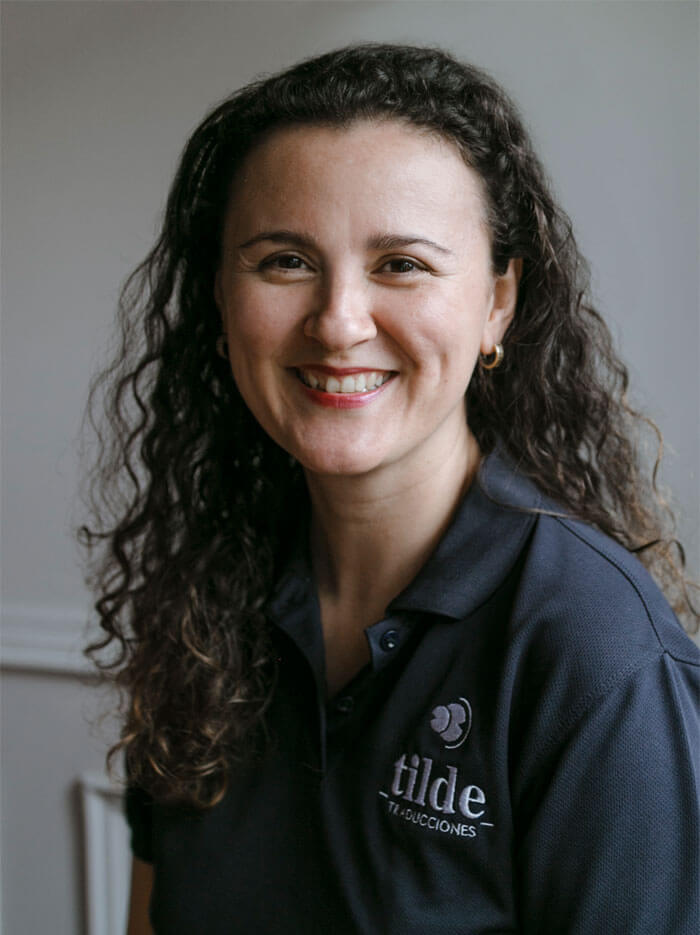 Natalia Acuña, Gestora de proyectos de traducción oficial y Fundadora de Tilde Traducciones Natalia Acuña, Gestora de proyectos de traducción oficial y Fundadora de Tilde Traducciones